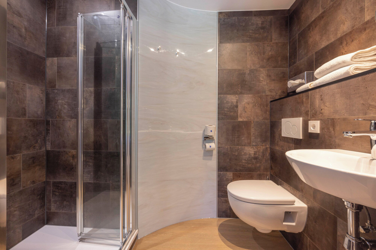 Bathroom 5, Fletcher Hotel - Restaurant De Kempen, Reusel-De Mierden