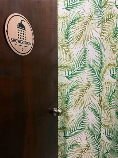 Bathroom 3, HOSTEL OF SANTURCE