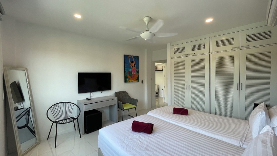Room 4, Orisis, Phuket Island