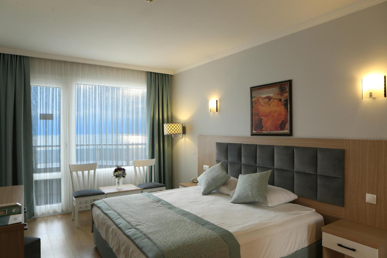 Bedroom 3, Adonis Hotel, Antalya