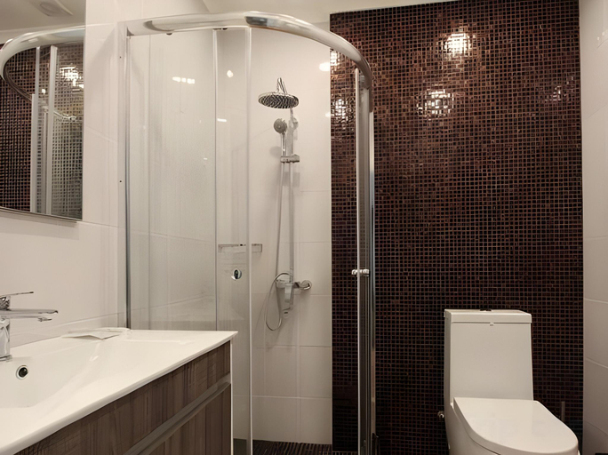 Bathroom 5, Garden Hotel, Bishkek