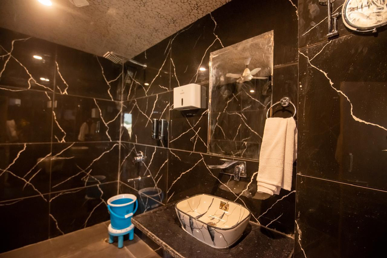 Bathroom 5, Sunrise Desert Resort with Swimming Pool, Jaisalmer