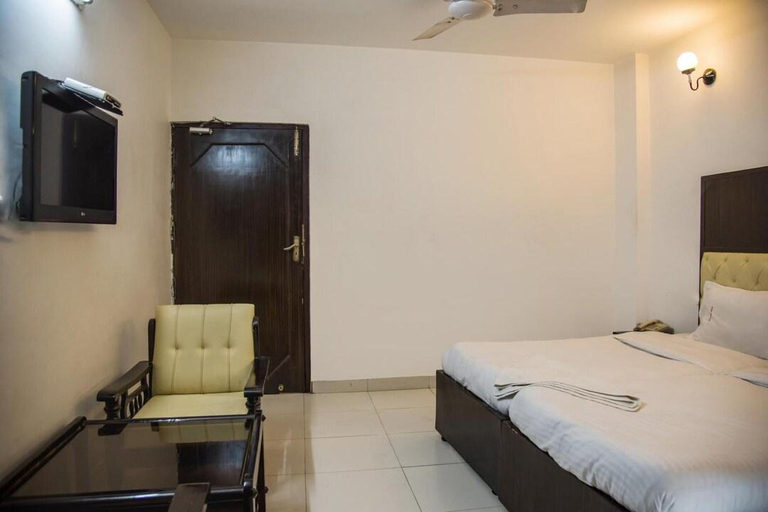 Bedroom 4, Hotel Raj, Lucknow