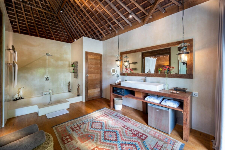 Bathroom 3, Nag Shampa, Ubud | 8-Bedroom w/ 5 Pools, Chef, Spa, Gianyar
