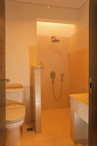 Bathroom 4, Hotel Santika Bangka, Central Bangka