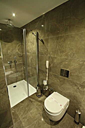 Bathroom 5, B Business Hotel & Spa, Antalya