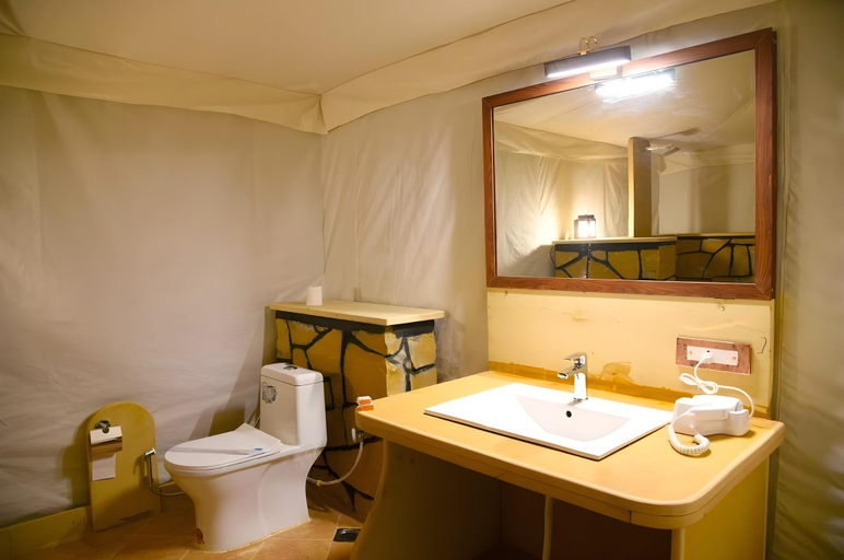 Bathroom, Sam Resort and Camp, Jaisalmer