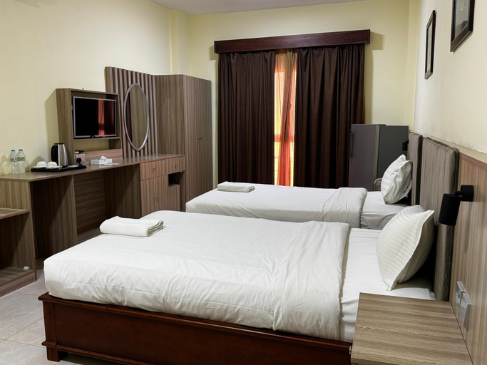 Bedroom 4, Royal Hotel, Bausher