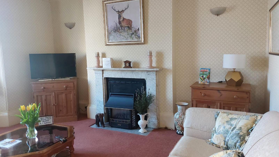 2, Ashleigh House, Torbay