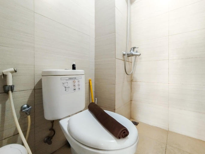 Bathroom 3, Cozy 2BR Apartment Gateway Pasteur By Travelio, Bandung