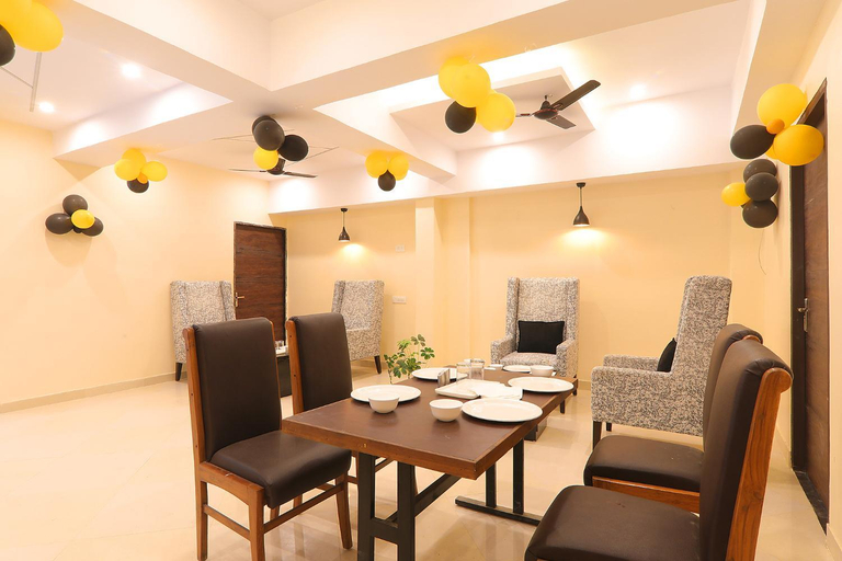 Food & Drinks 5, FabHotel Blueark, Lucknow