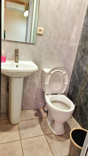 Bathroom 2, Apple Hotel, Yerevan