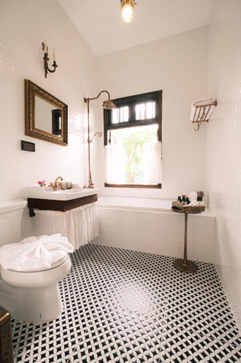 Bathroom 3, Villard123, Mae Rim
