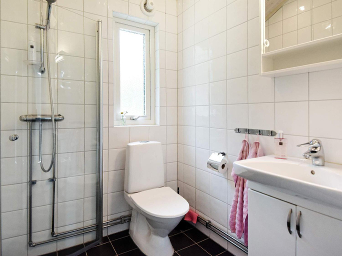 Bathroom, person holiday home in Bralanda, Vänersborg