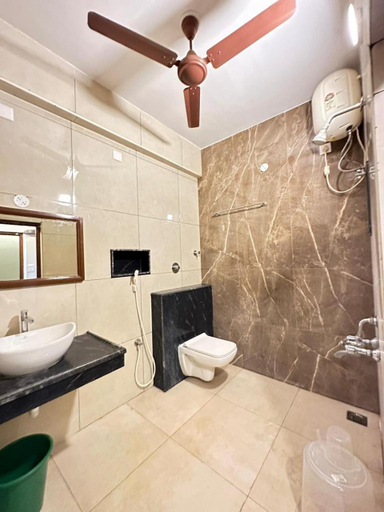 Bathroom 3, Serene Villa, Viluppuram