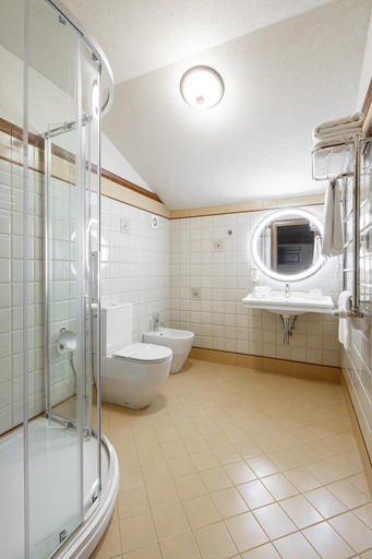 Bathroom 3, GANZ Hotel & Spa, Ivano-Frankivs'ka