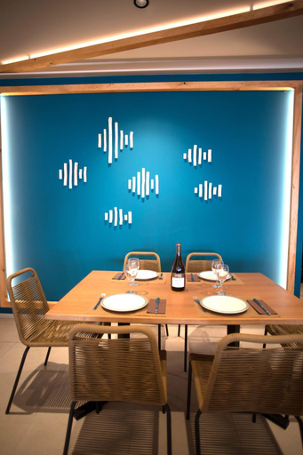 Others 5, El Chalet, Valencia