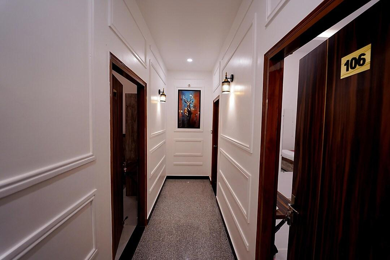 Others 5, Oscar Grand Inn, Lucknow