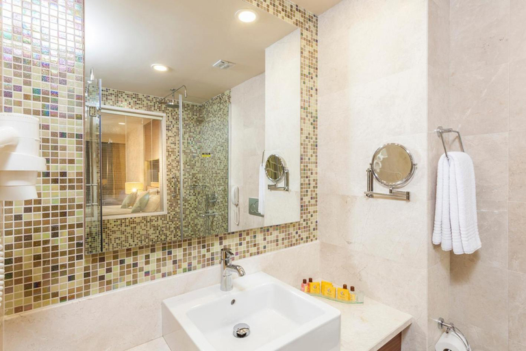 Bathroom 4, Melas Lara Hotel, Antalya
