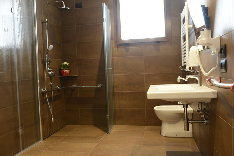 Bathroom, L'Insolito Posto, Padua