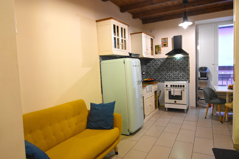 Others 3, Casa Giola, Napoli
