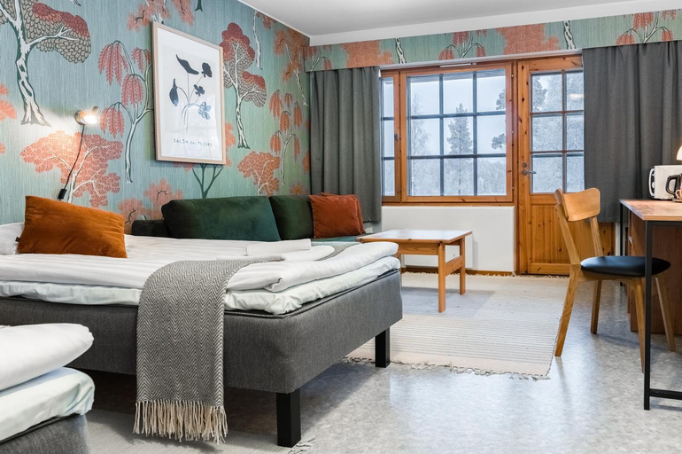 Bedroom 2, Hotel Kuusamon Portti, Northern Ostrobothnia