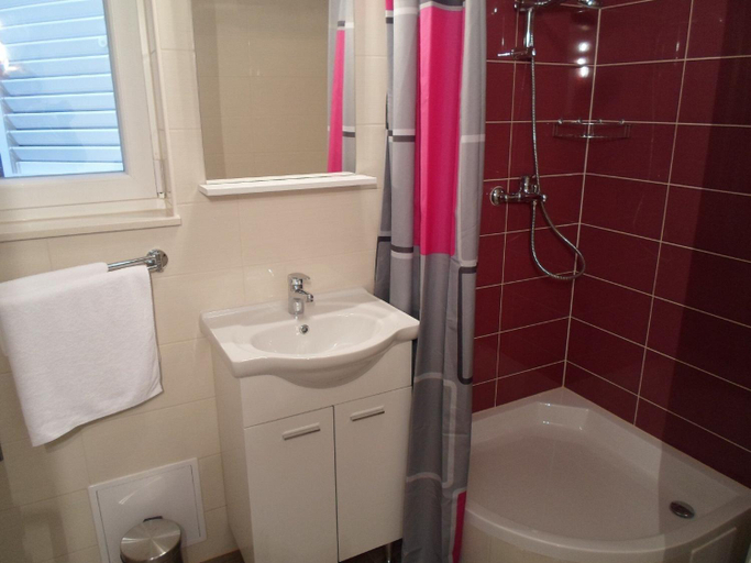 Bathroom, House Karlo Apartments - One-Bedroom Apartment with Balcony A4, Omiš