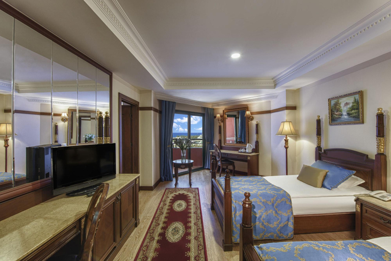Bedroom 3, Delphin Palace, Antalya