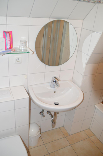Bathroom 5, Hotel Sudstrand Amrum, Nordfriesland