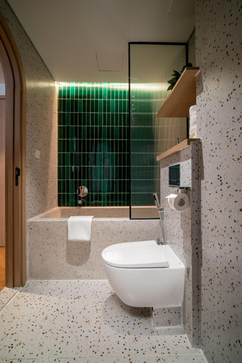 Bathroom 3, Me Saigon Boutique Hotel, District 1