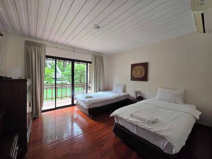 Bedroom 4, Baan Tai Had Resort บ้านท้ายหาดรีสอร์ท, Muang Samut Songkhram