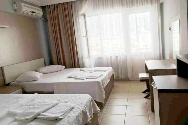 Bedroom 3, Yasemin Hotel, Erdek