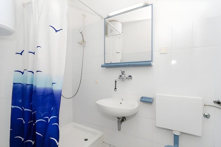 Bathroom 3, Apartments Bezek - Studio Apartment with Sea View, Orebić