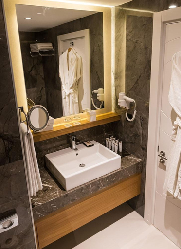 Bathroom 4, Baia Lara Hotel - All Inclusive, Antalya