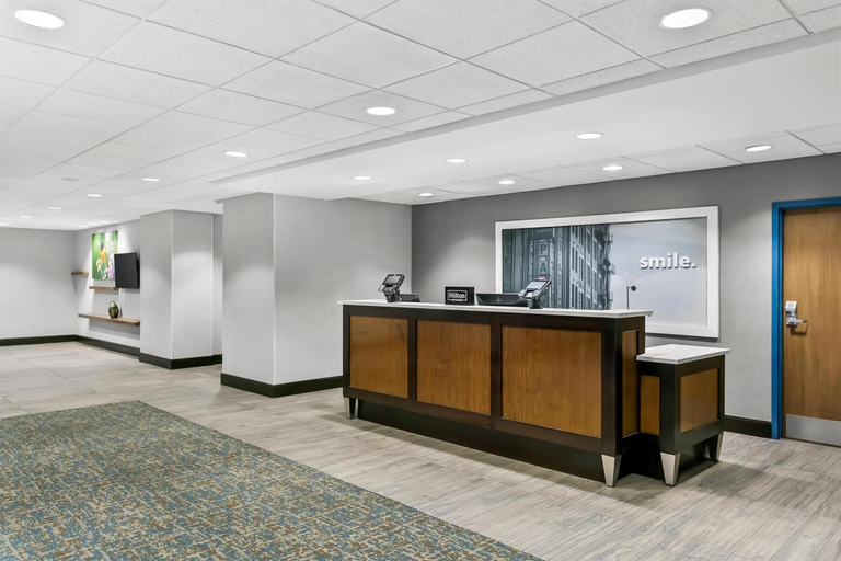 Public Area 2, Hampton Inn & Suites Baltimore/Woodlawn, Baltimore