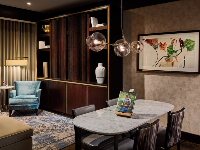 Living area 2, Laurel Hotel and Spa, Lee