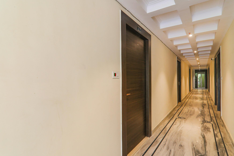 Public Area 3, Fabhotel Raj Palace, Lucknow