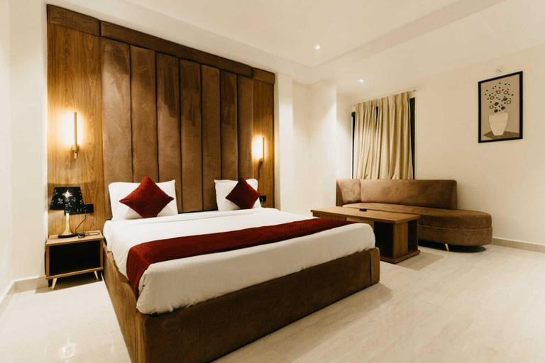 Bedroom 1, Hotel SS4 Crystals, Lucknow