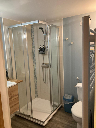 Bathroom 3, L'EAU QUI DORT - Chambres et Tables d'hotes, Côtes-d'Armor