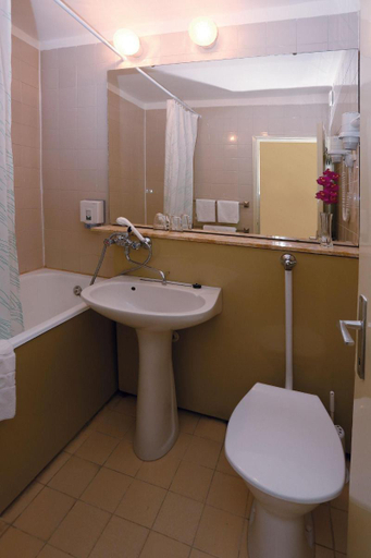 Bathroom 4, Danubius Hotel Annabella, Balatonfüred