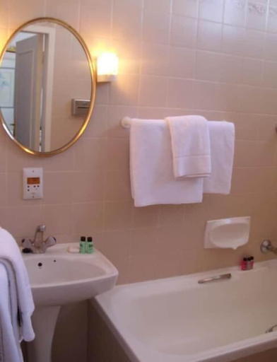 Bathroom 3, Savoy Hotel , Frances Baard