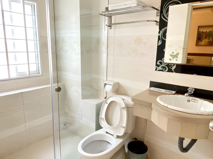 Bathroom 4, Ha Oanh Hotel , Gò Vấp