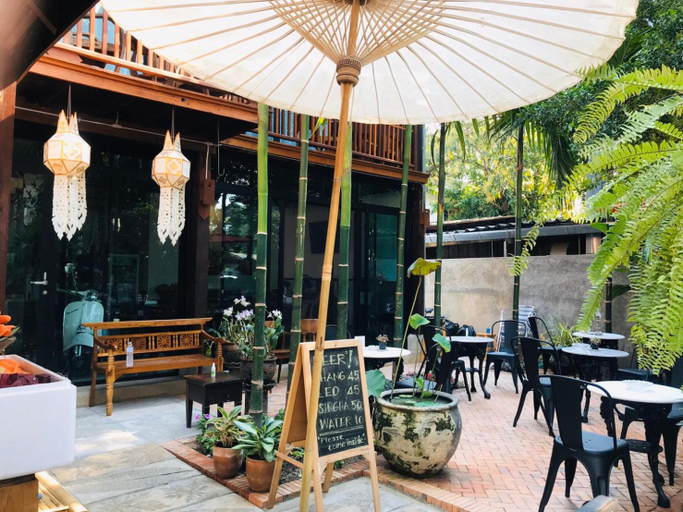 Food & Drinks 5, The Eight Ratvithi House, Muang Chiang Mai