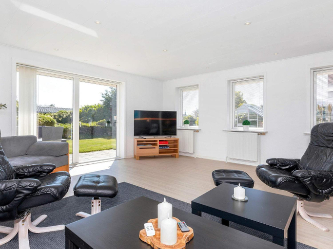 Others 3, star holiday home in Blokhus-By Traum, Jammerbugt