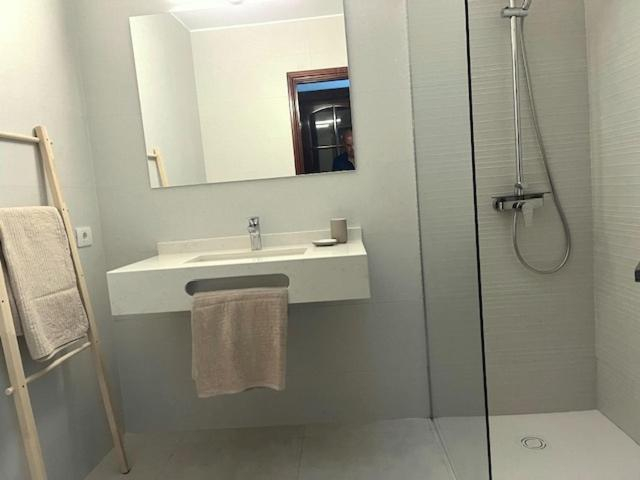 Bathroom, Villa Orly Club Sol Suite, Las Palmas