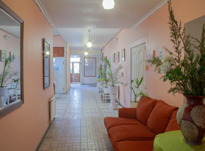Others 4, Hotel Palmeras, Quillota