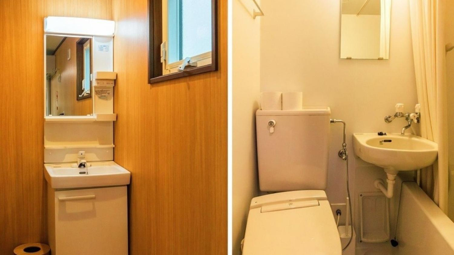 Bathroom 5, PICA Fuji Grinpa, Susono