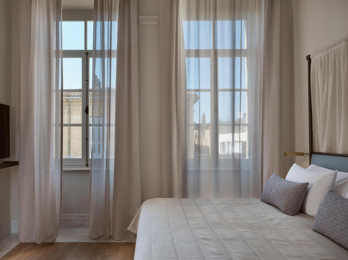 Bedroom 2, Amyth of Nicosia