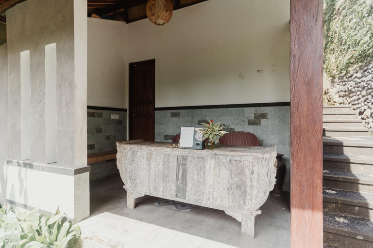 Public Area 3, The Iyang Ubud Villa, Badung