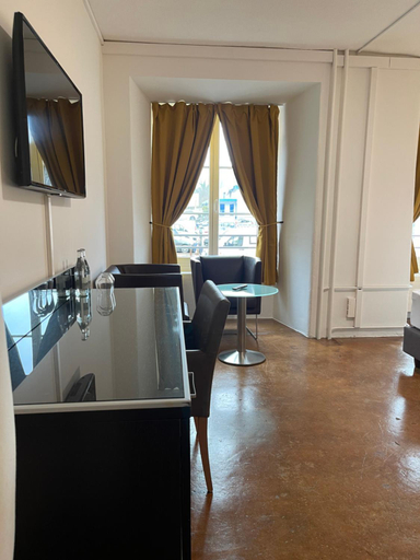 Others 3, Hotel Swiss Bellevue Aathal, Hinwil